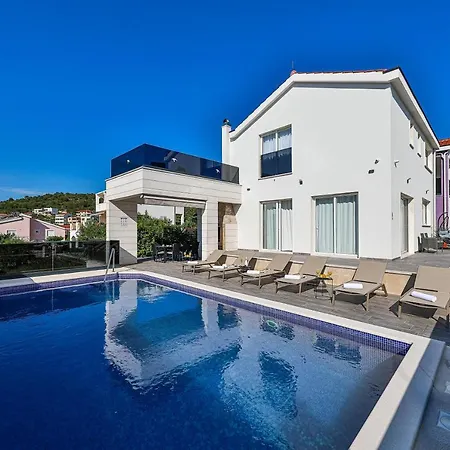 Le Soleil Villa